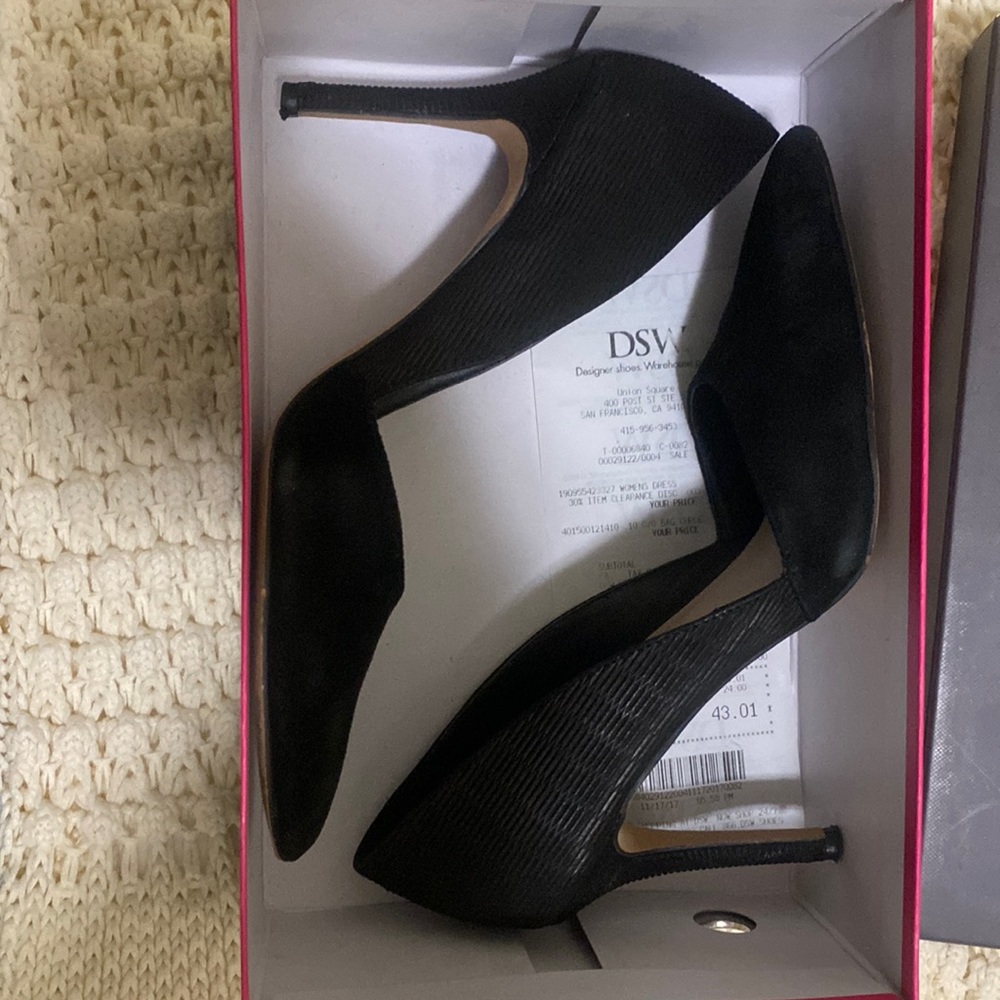 Vince Camuto heels, worn maybe about 5 times, 7.5